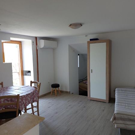Apartman Biba Lubenice Eksteriør billede