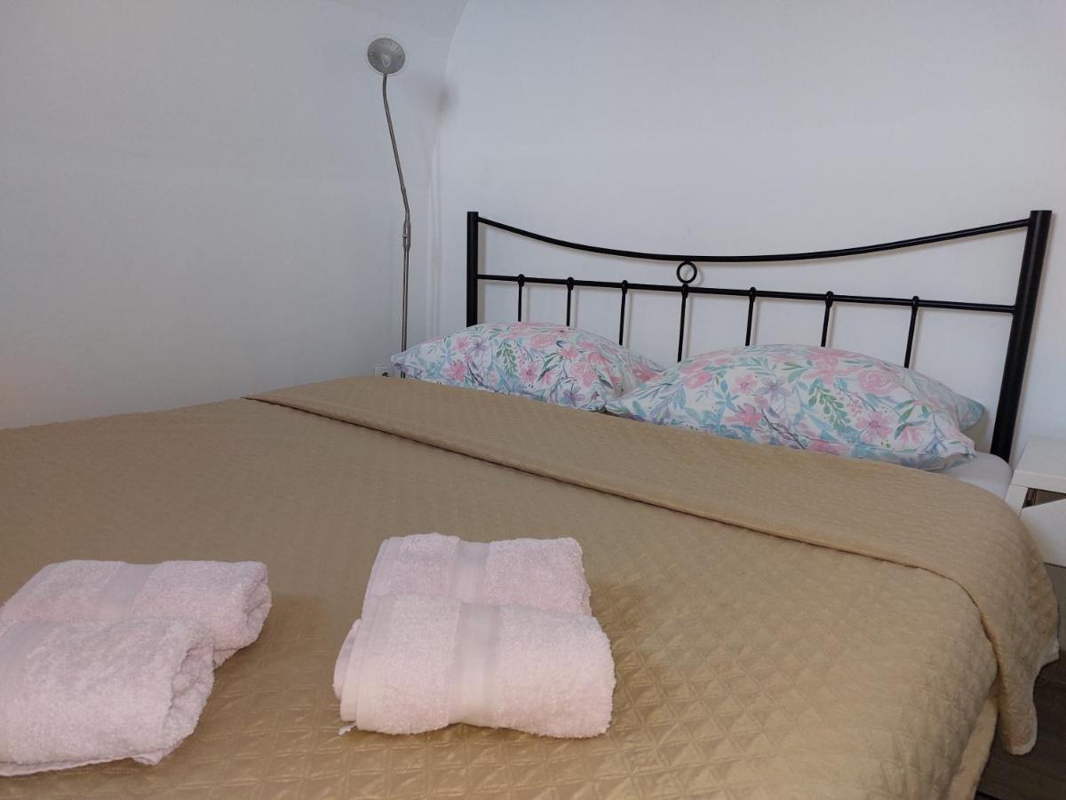 Apartman Biba Lubenice Eksteriør billede