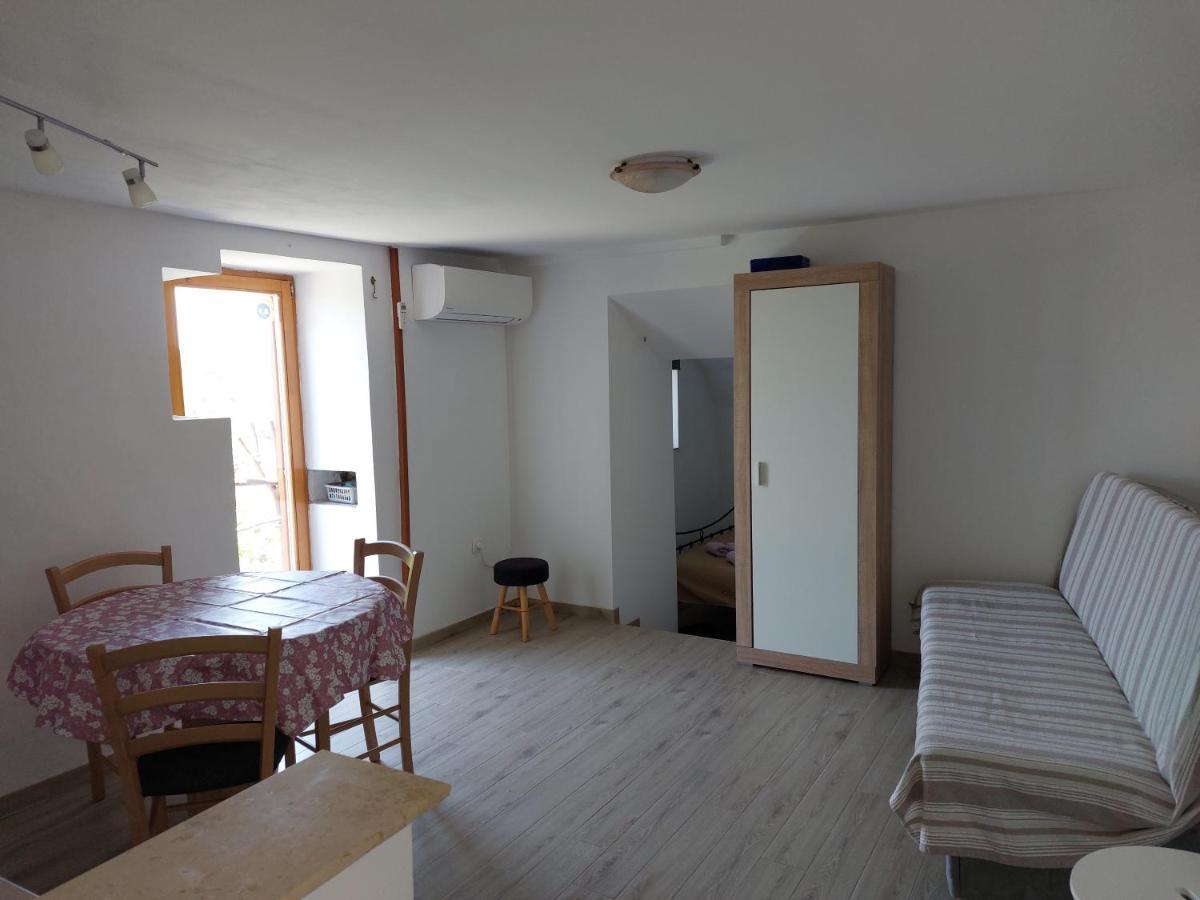 Apartman Biba Lubenice Eksteriør billede
