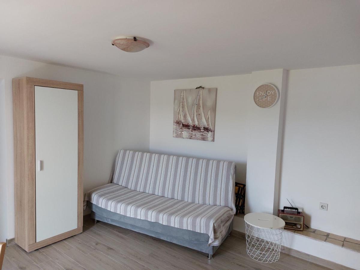 Apartman Biba Lubenice Eksteriør billede